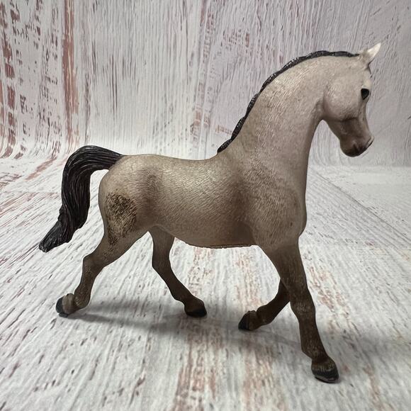 Schleich Grey Arabian Horse 73527 Figure 2013 Braids 5" - Picture 2 of 12